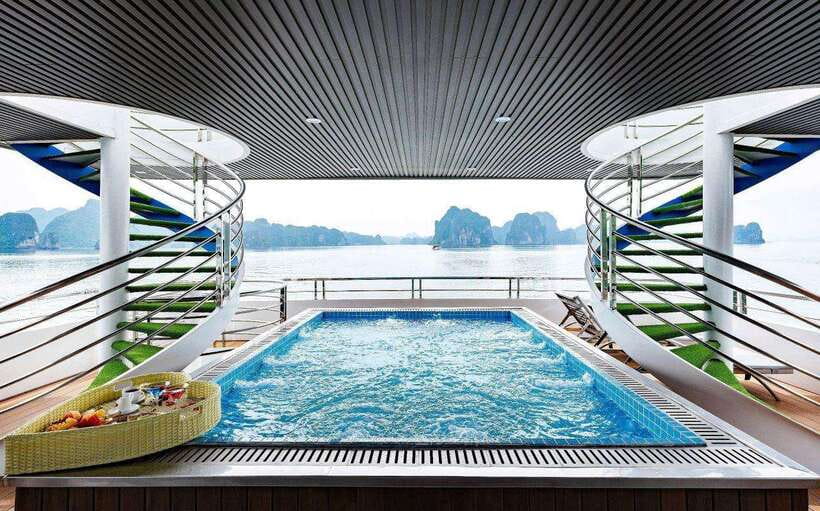 Hanoi: Ha Long Bay Day Trip - Luxury Cruise & Buffet Lunch - The morning limousine ride from Hanoi