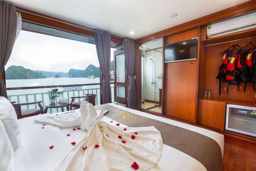 Hanoi: Lan Ha Bay -Cat Ba Island 1 or 2-Day on Luxury Cruise - Choosing between one day and two days