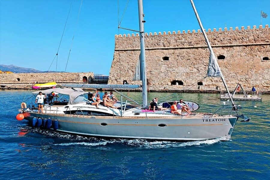 Heraklion: Dia Island Luxury Sailing Trip with Meal & Drinks - Morning or sunset: which departure suits you?