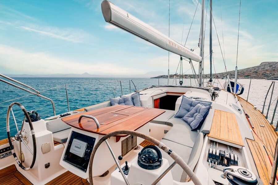Heraklion: Dia Island Luxury Sailing Trip with Meal & Drinks - Pickup, timing, and what to bring