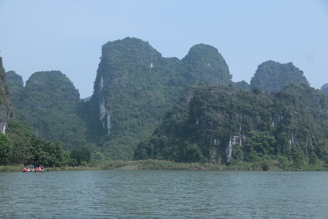 Hidden Ninh Binh Luxury Full Day Group Tour (Tam Coc - Hoa Lu) - The Tam Coc boat ride, about 1.5 hours on the river
