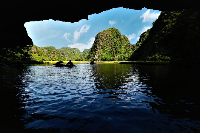 Hidden Ninh Binh Luxury Full Day Group Tour (Tam Coc - Hoa Lu) - Guides make or break this small-group tour