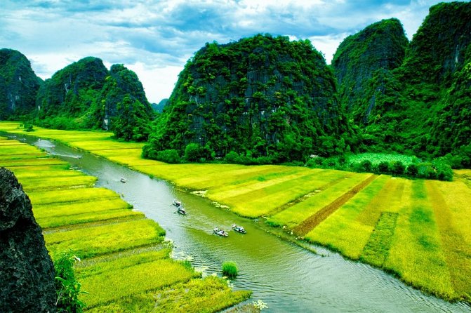 Hoa Lu - Tam Coc Luxury Small group 1D: Limousine bus, biking, boat trip, Lunch - Key points to know before booking