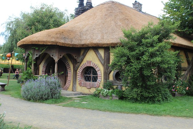 Hobbiton Afternoon Tour in Luxury Minibus from Auckland - Walking among the Hobbit holes