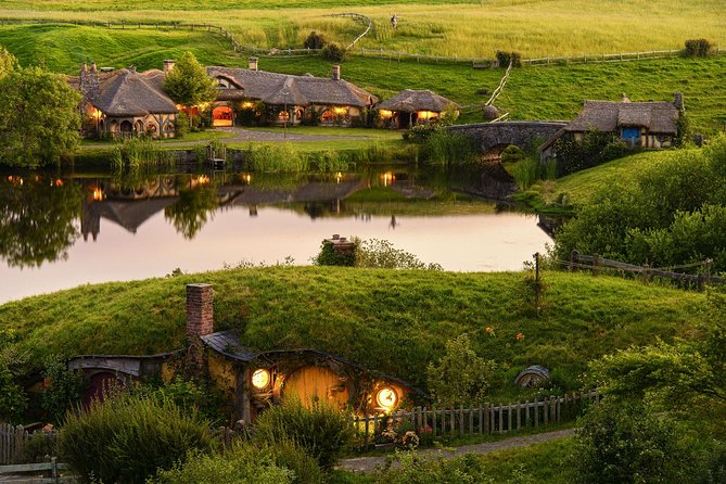 Hobbiton & Waitomo Caves Exclusive Luxury Day Tour From Auckland - From Auckland to Kaihere Lookout