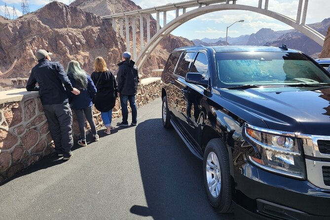 Hoover Dam Tour by Luxury SUV - Snacks, seating, and what you do not get