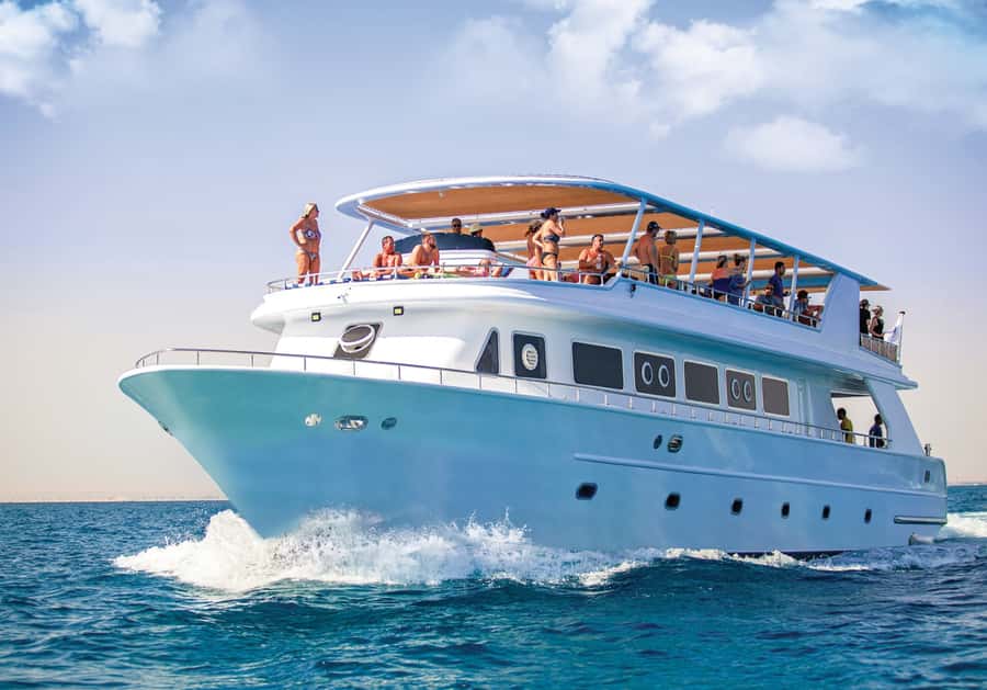 Hurghada: Luxury Orange Bay Cruise with Lunch and Pickup - Getting to Hurghada Marina and starting the day