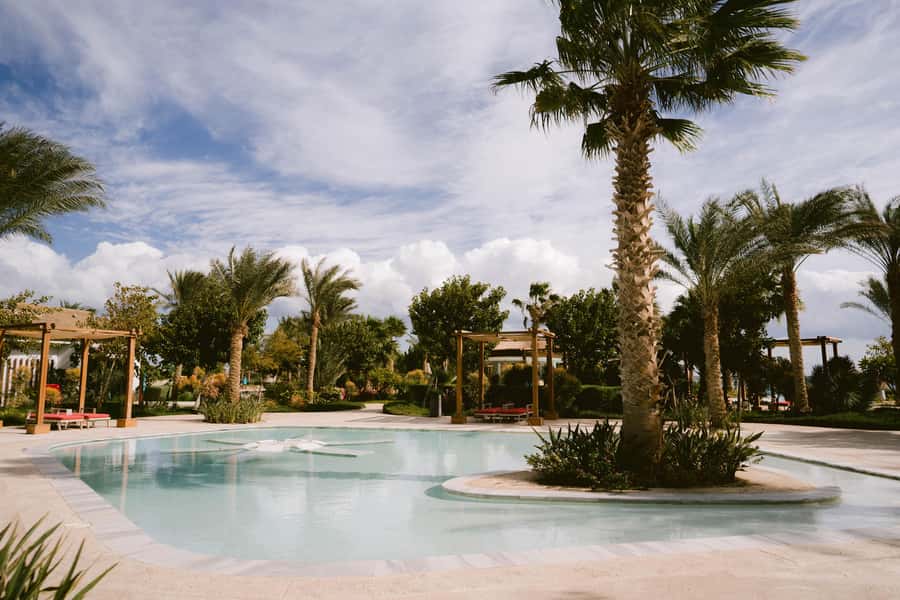 Hurghada: Tawila El Gouna Luxury Island Day Use and Snorkel - Tawila Island and its pale sand beaches