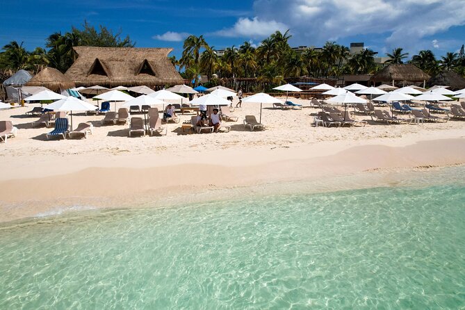 Isla Mujeres luxury catamaran with premium open bar and lunch - Lunch at Zama or IXI beach club