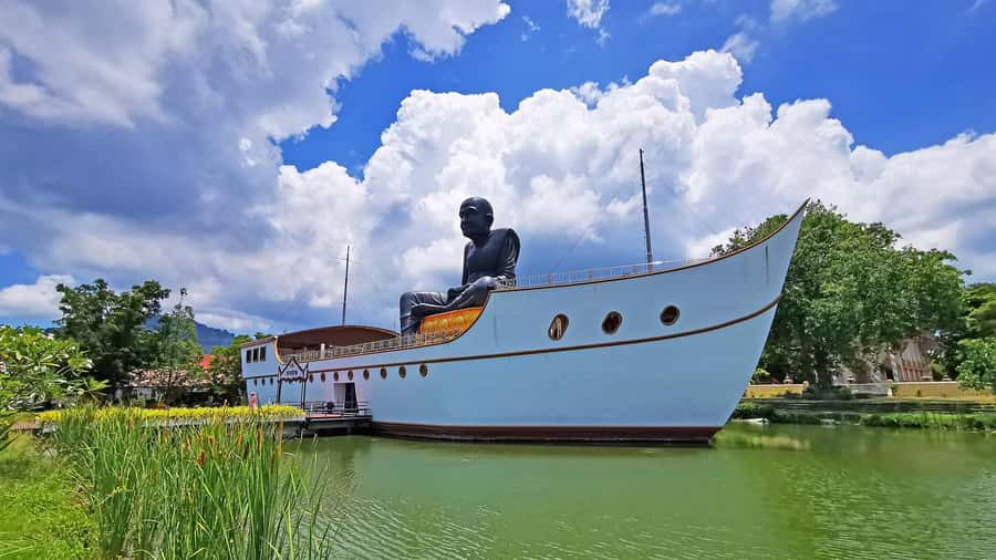 ISLAND TOUR VIP AROUND KOH SAMUI FULL DAY RARE SIGHTSEEING - Thai lunch with Gulf views