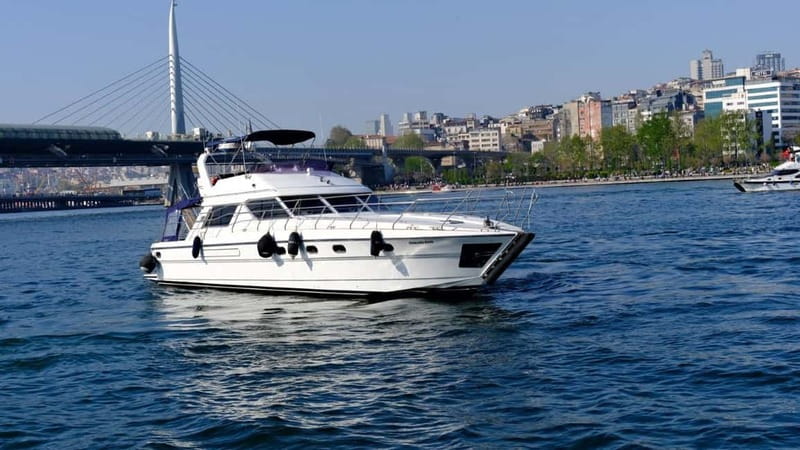 Istanbul: Luxury Yacht on Bosphorus - Key details before you book