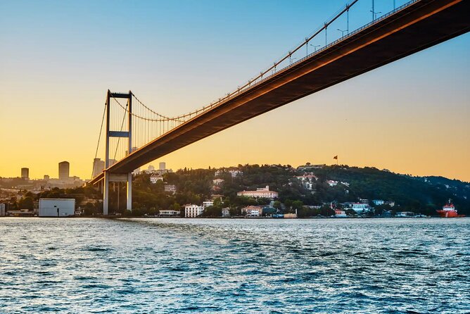 Istanbul Private Luxury Yacht on Bosphorus - Starting at SeaLand Travel Agency in Eminönü