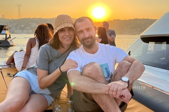 Istanbul Sunset Cruise on Luxury Yacht - Guided Group Cruise - Çırağan Palace and Ortaköy Mosque