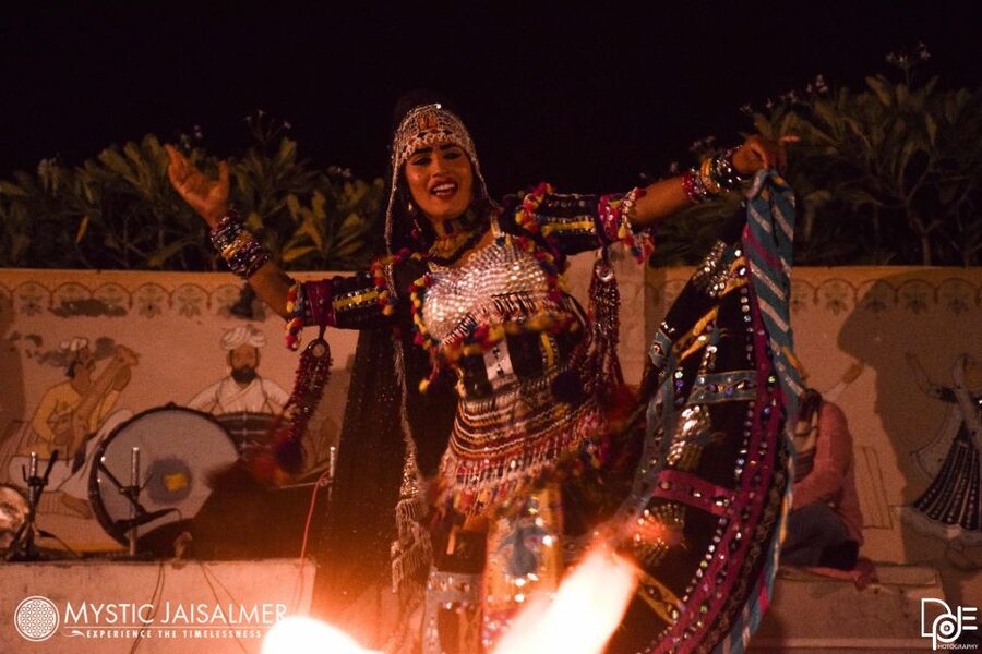 Jaisalmer: Romantic Night with Luxury Desert Camping - Kuldhara: an atmospheric first stop