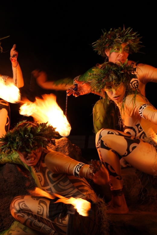 Kauai: VIP Manor House Dinner & Luau Kalamaku Show - A Four-Course Dinner at Gaylord’s