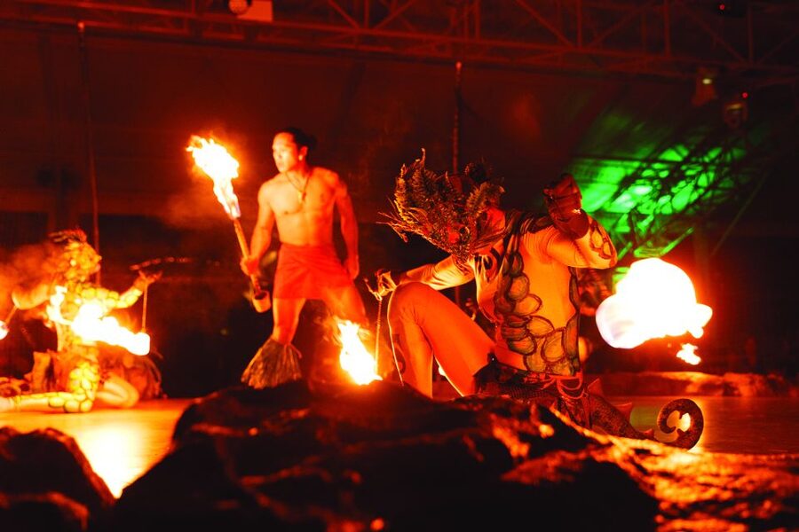 Kauai: VIP Manor House Dinner & Luau Kalamaku Show - Booking, Cancellation, and Dietary Notes