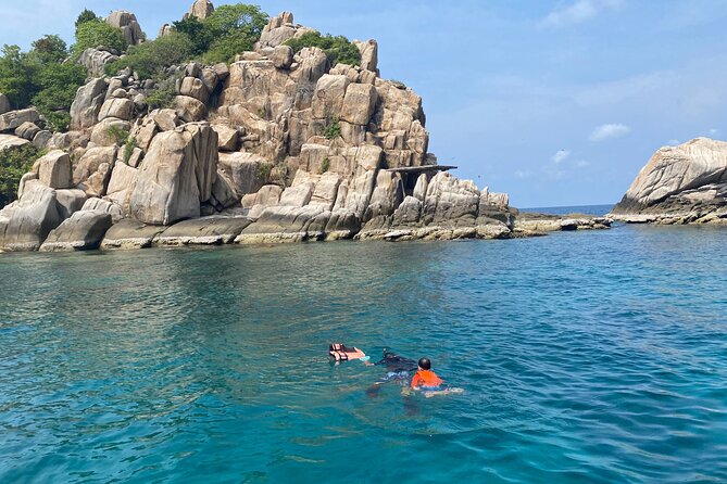 Koh Tao VIP Snorkelling Tour - Lunch and onboard supplies