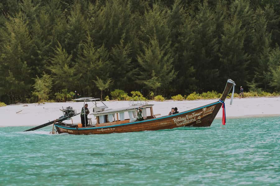 Krabi: 4-Islands Luxury Longtail Boat Private Half Day Tour - Tub Island and the changing sandbars