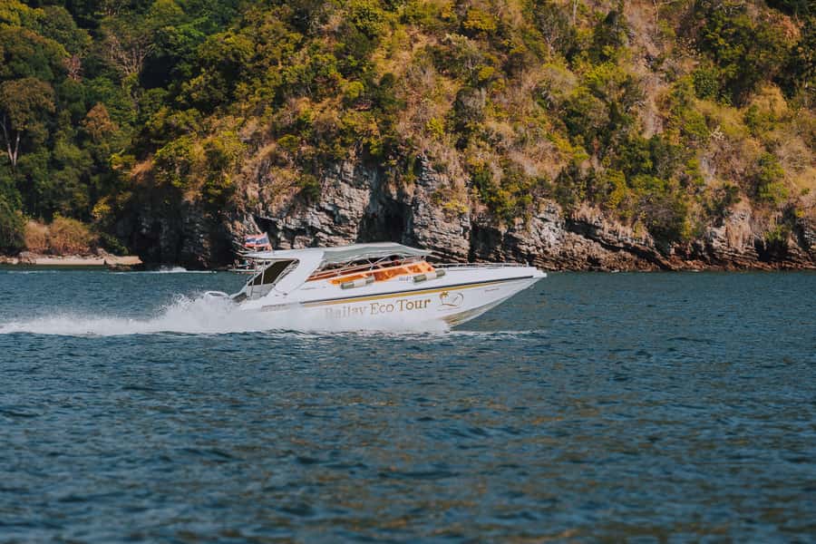 Krabi: 4 Islands Private Luxury Speed Boat Tour - The Boat, Crew, and Onboard Comfort