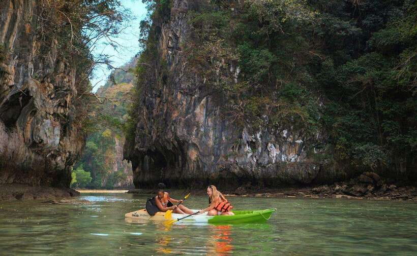 Krabi: Koh Hong Small Group Tour by Luxury Longtail Boat - Why Koh Hong works so well as a half-day trip