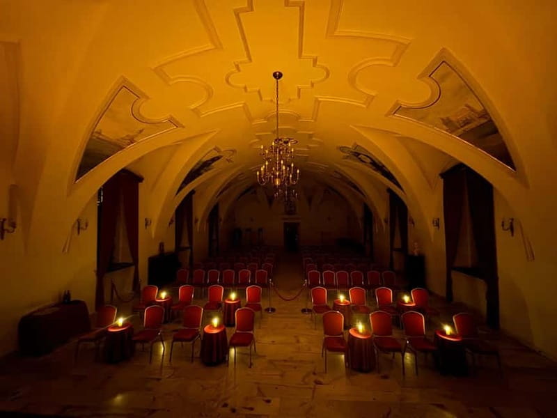 Krakow: Piano Trio Chopin & Friends Concert VIP with Wine - Practical tips for a smooth evening