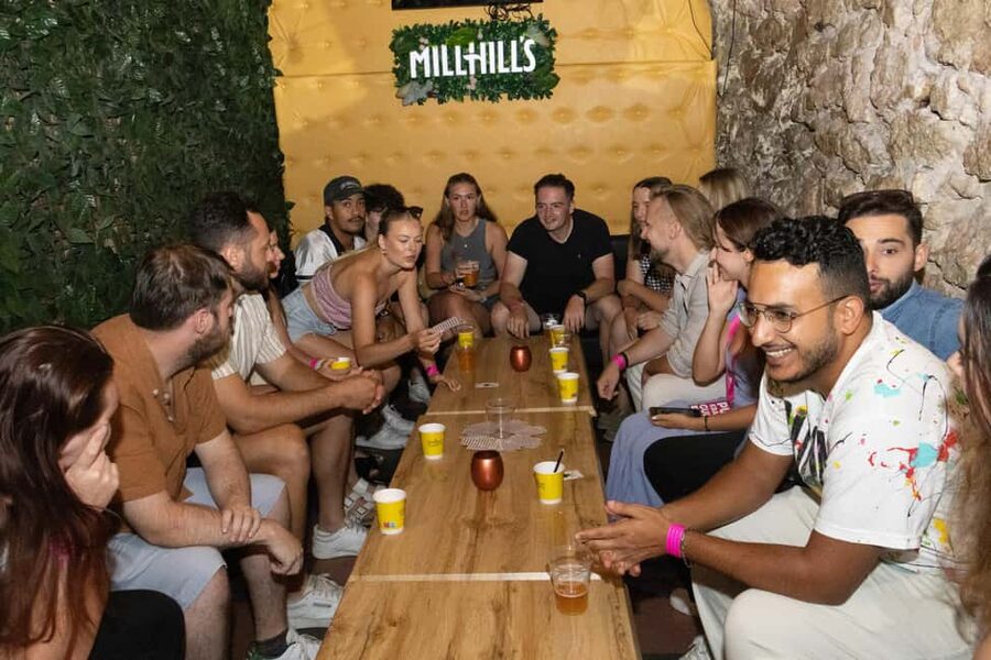 Krakow: Pub Crawl 1H Open Bar, VIP Entry & Welcome Shots - Practical advice for making the most of it