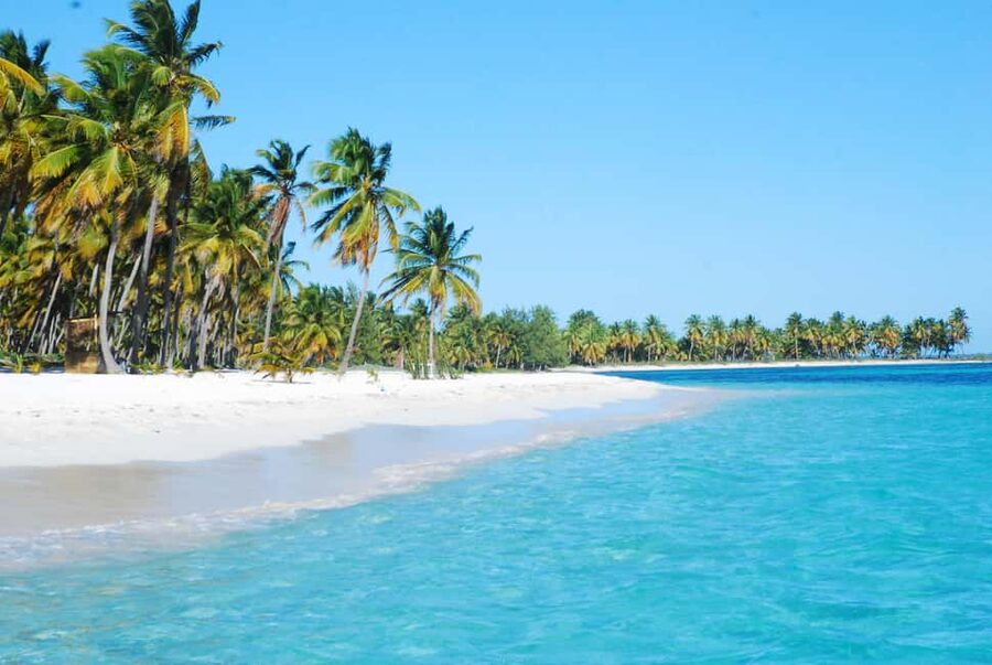 La Romana: Saona Crusoe VIP for cruise guests - What the $139 price really buys