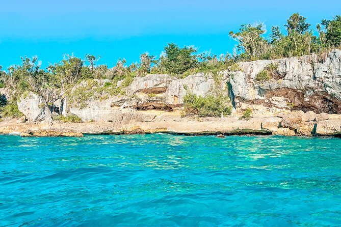 La Romana: Saona Crusoe VIP - Kreuzfahrtgäste - El Peñón and the island’s earlier inhabitants