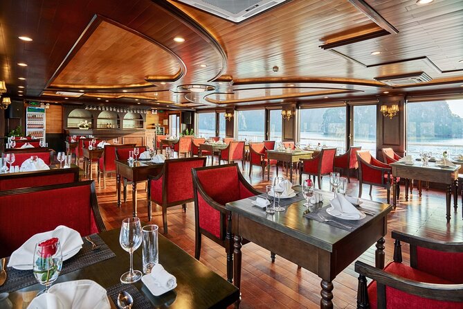 Lan Ha bay luxury cruise 2D/1N: Kayaking, Swimming & full meals, pristine bay - Your cabin: a practical night on the water