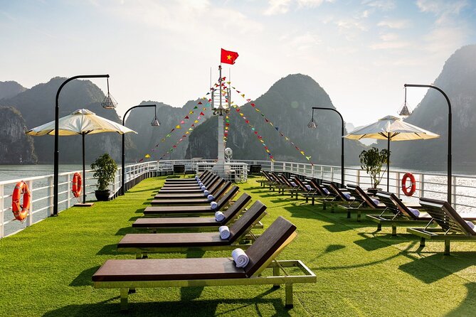 Lan Ha bay luxury cruise 2D/1N: Kayaking, Swimming & full meals, pristine bay - The ride back to Hanoi