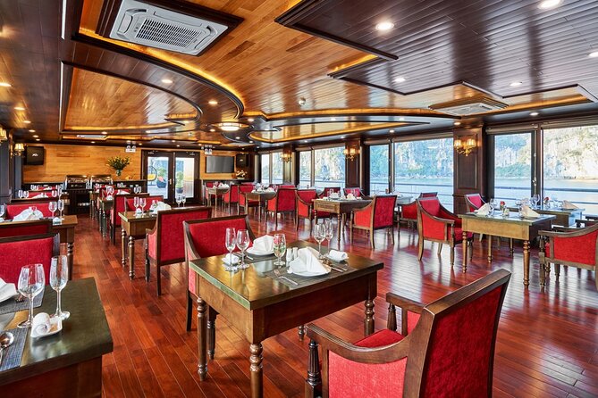 Lan Ha bay luxury cruise 2D/1N: Kayaking, Swimming & full meals, pristine bay - What the $180 price really includes