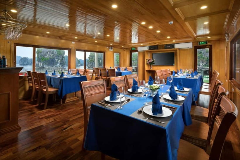 Lan Ha Bay Luxury Cruise with balcony - biking+kayak+tickets - Cabins, food, and service