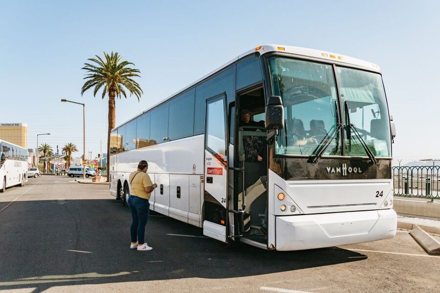 Las Vegas: Hoover Dam Ultimate VIP Tour with Lunch - How the guides shape the experience