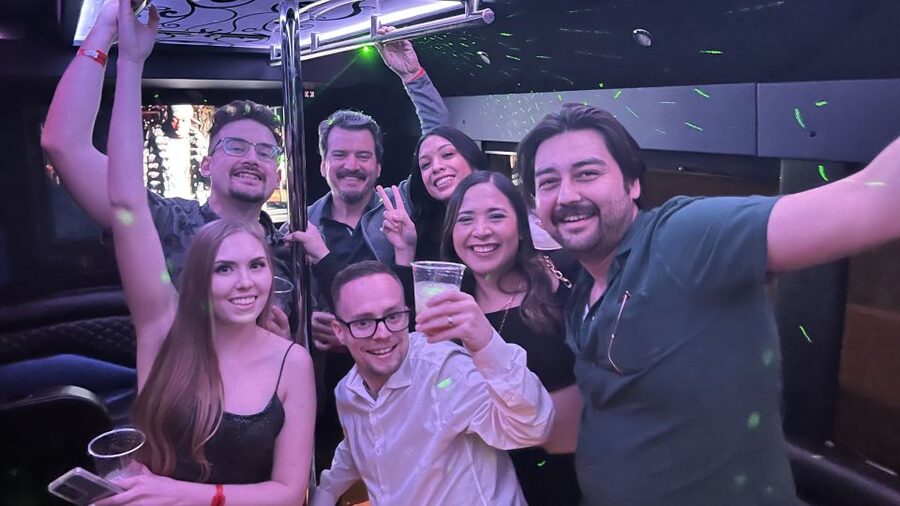 Las Vegas: Skip-the-Line VIP Nightclub Crawl - Service and the people leading the night