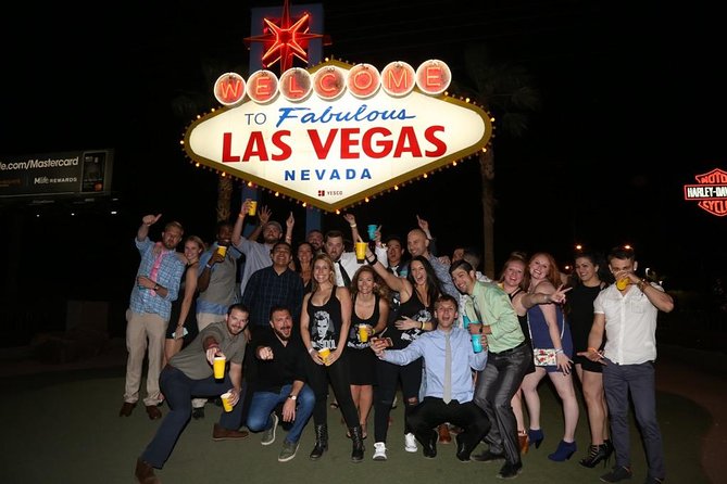 Las Vegas VIP Nightclub Party Bus Crawl - Encore Beach Club at Night: a different mood