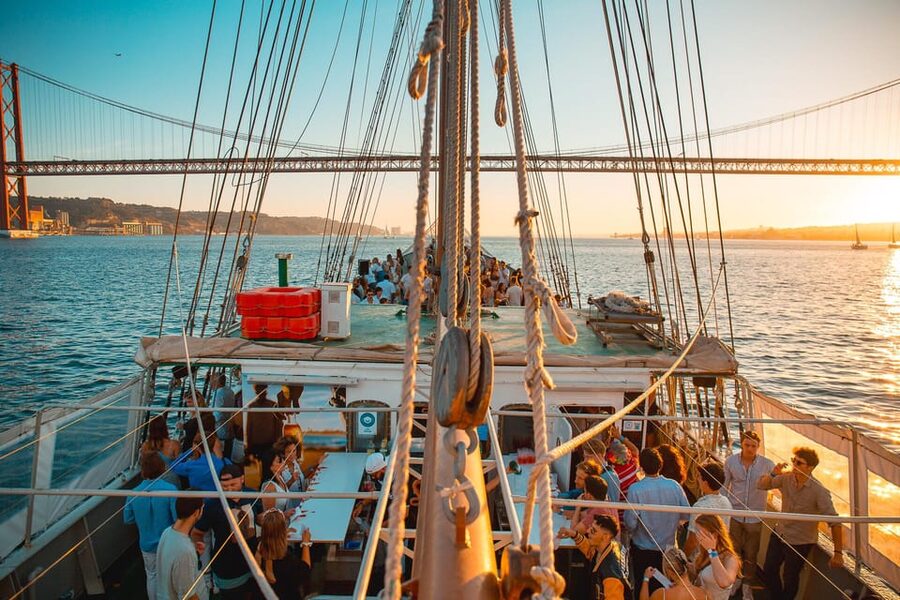 Lisbon Boat Party - Live DJ & Afterparty with VIP Club entry - What the $53 price really buys you