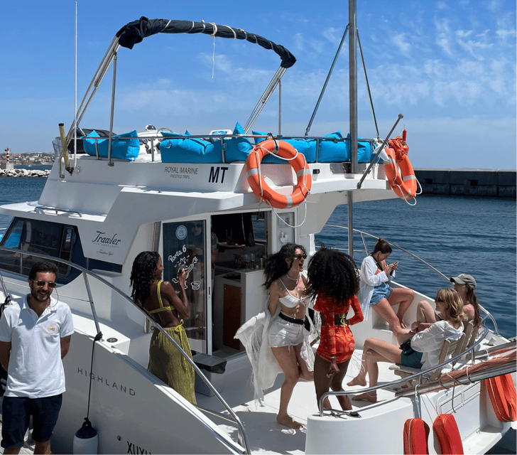 Lisbon: Private Luxury Catamaran Tour with Welcome Drink - A private boat that works well for celebrations