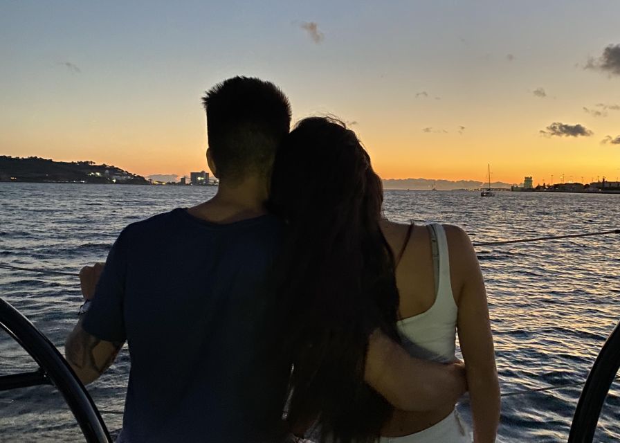 Lisbon: Private Tagus River Sunset Cruise on a Luxury Boat - Terreiro do Paço, the Castle Quarter, and Alfama