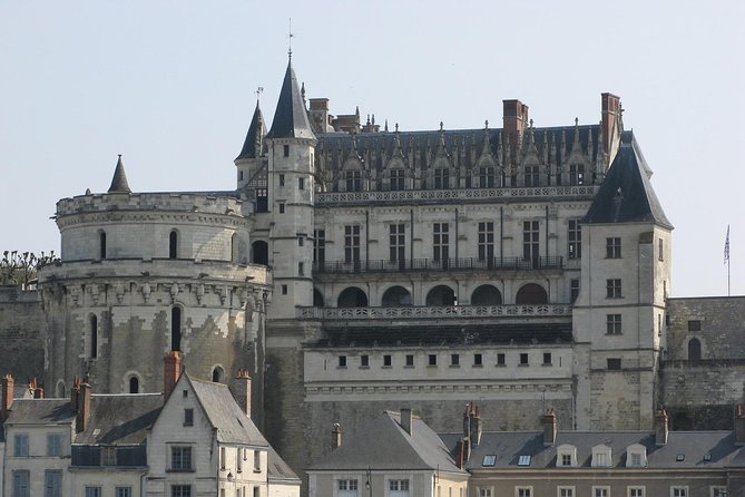 Loire Valley Castles VIP Private Tour: Chambord, Chenonceaux, Amboise - Lunch, rest, and the rhythm of the day