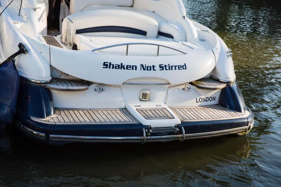 London: 2 hour private luxury Thames boat cruise / hire - Is $2,008 good value?