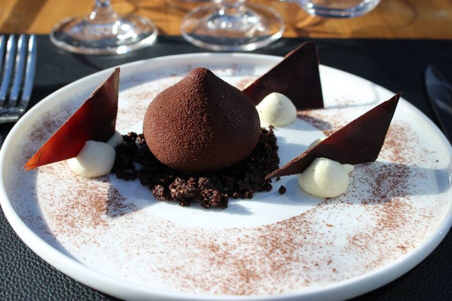 London: 4 Course Lunch Tour by Luxury Coach Bustronome - Who should book this London lunch?