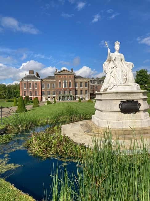 London: VIP Kensington Palace Gardens Tour & Royal High Tea - What the $155 price really buys