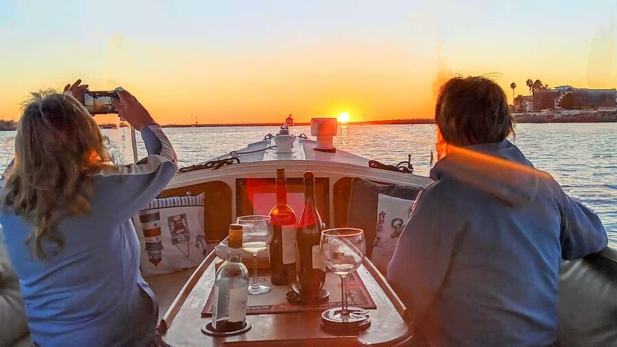 Los Angeles #1: Luxury Boat Cruise-Wine, Cheese & Sea Lions - Who Will Enjoy This Most?