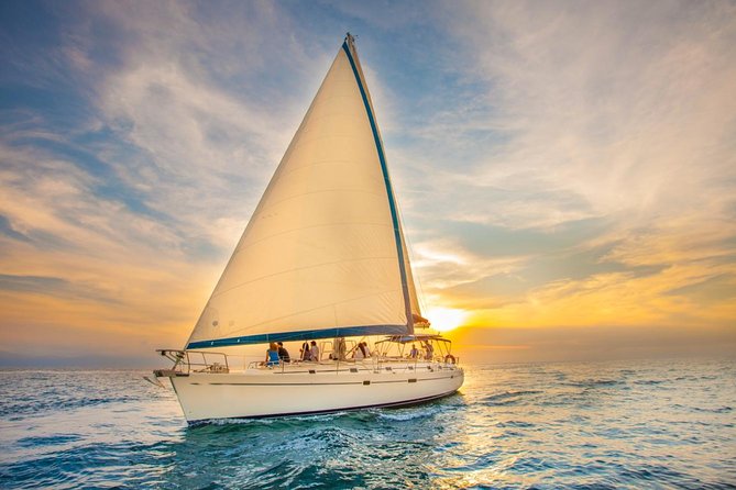 Los Cabos Luxury Sunset Sail with Light Appetizers and Open Bar - Timing, weather, and who should book