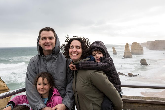 Lux Great Ocean Road Tour Reverse - Max 11 Hotel Pickup - Apollo Bay is the main lunch pause