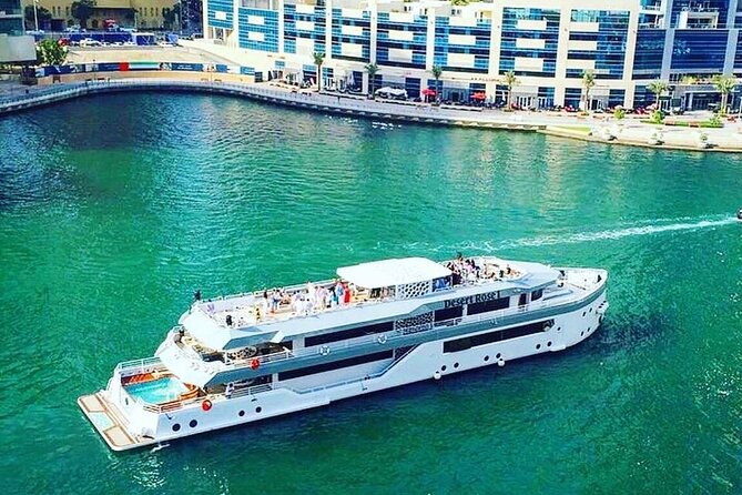 Luxury 7 Star Mega Yacht Dinner Cruise with International Buffet - What this Dubai Marina evening actually includes