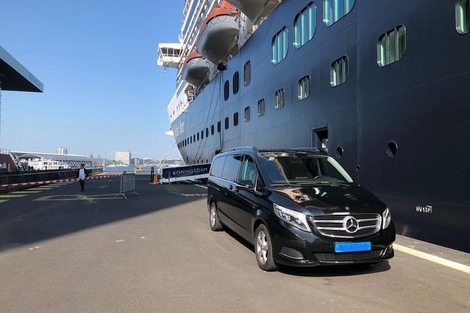 Luxury Airport transfers in Auckland - Inside the private car for the one-hour ride