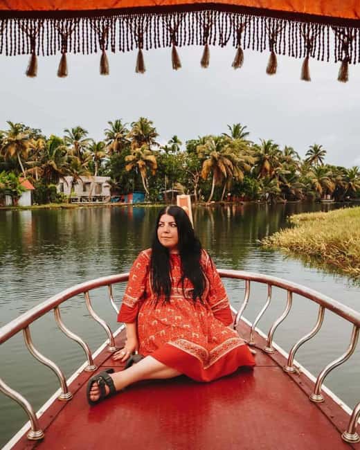 Luxury Alleppey Houseboat Day Tour from Kochi - Leaving Kochi for Alleppey’s Waterways
