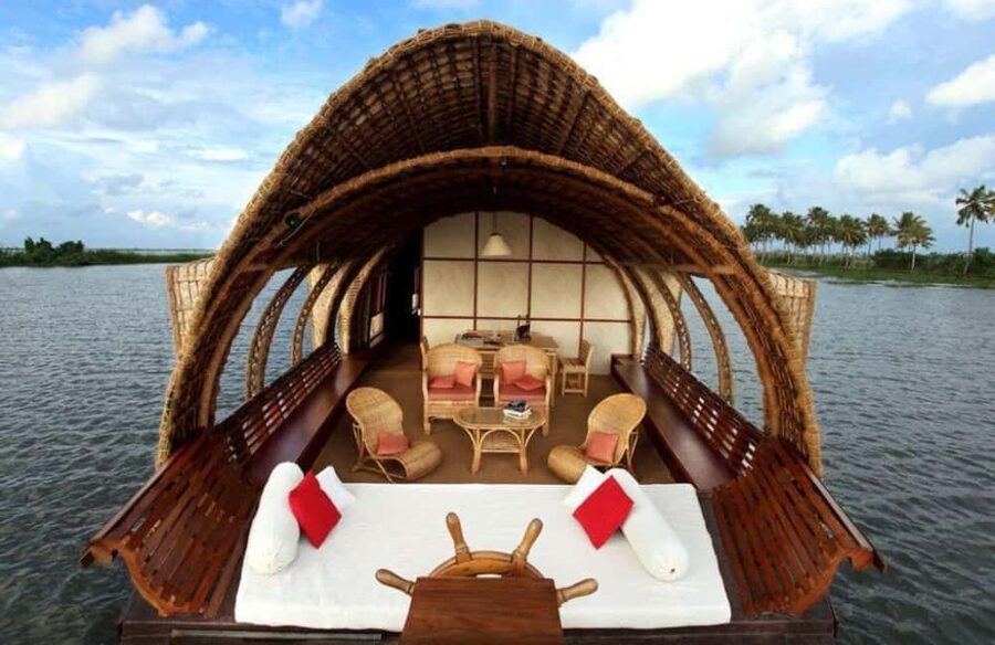 Luxury Alleppey Houseboat Day Tour from Kochi - Boarding a Private Houseboat in Alleppey