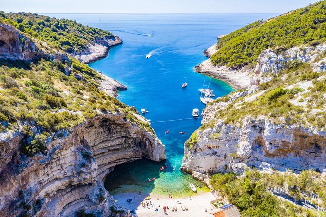 Luxury Blue Cave & 5 Islands Tour from Split - Vis and the hidden cave stop